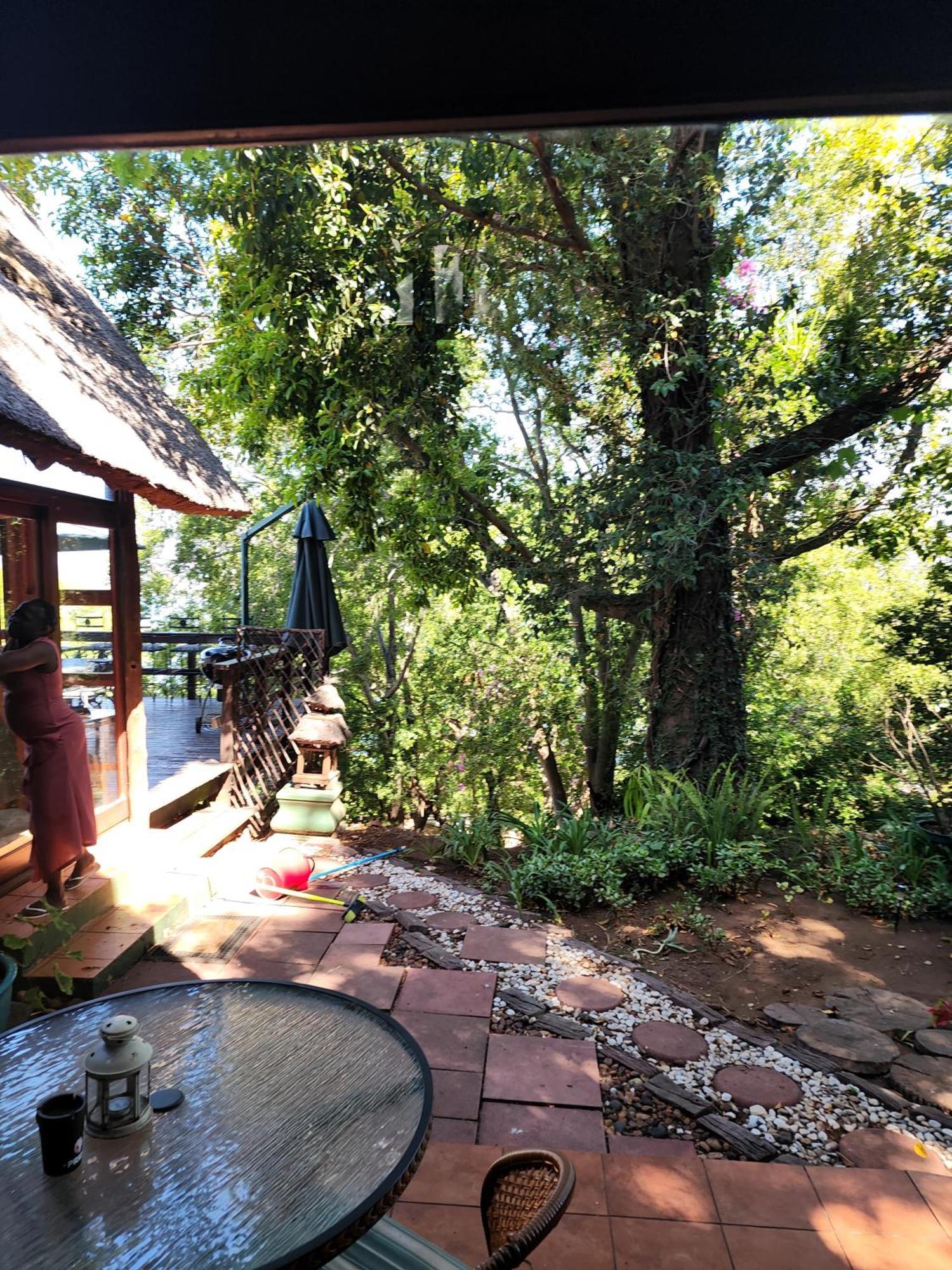 Bali At Scenic Haven Lodge In Hartbeespoort Exterior foto